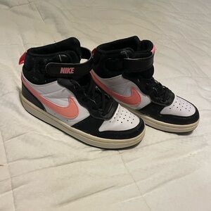 Nike Kids Court Borough Mid 2 Sneakers Black White Sunset Pulse Pink Size 1Y